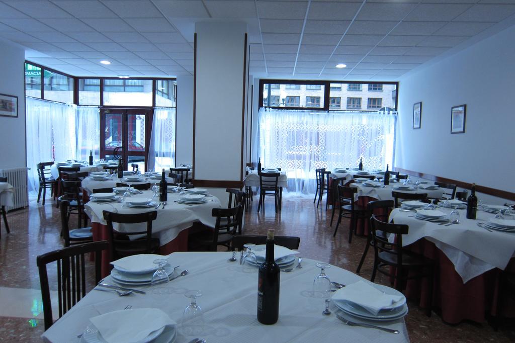 Hotel Acebos Azabache Gijon Exterior photo